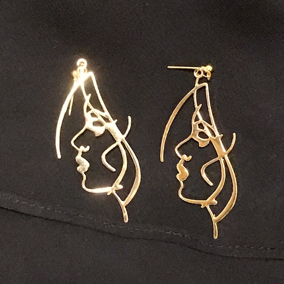 Sleek and sexy woman’s profile earrings. - Picture 1 of 4